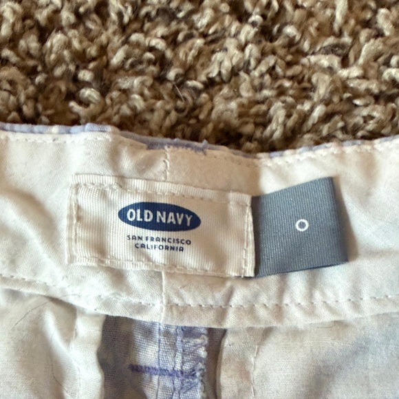 Old Navy Patterned Shorts (0) - Picture 2 of 4
